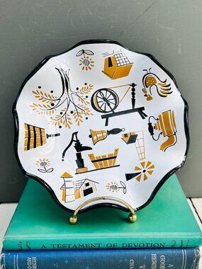 Vintage Mid Century Modern Decorative Tray with Farmhouse Scene, Retro Plate